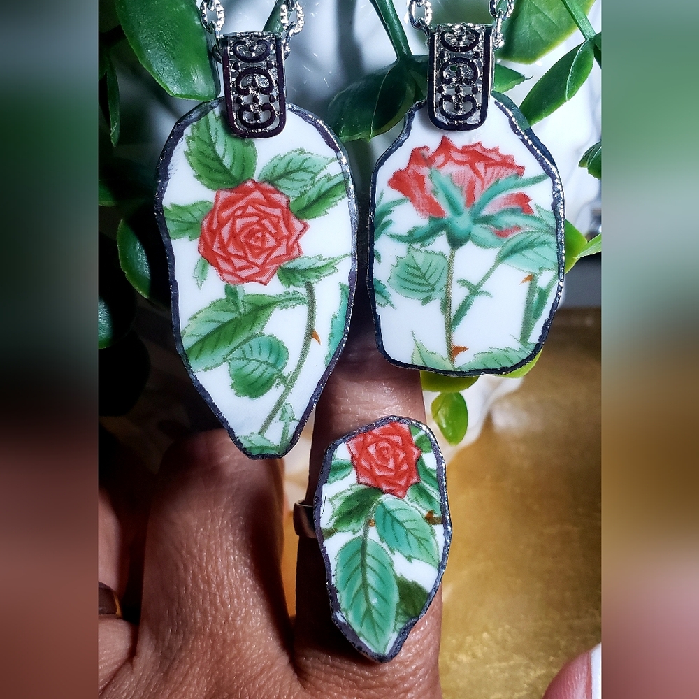 2 Necklaces 1 Ring